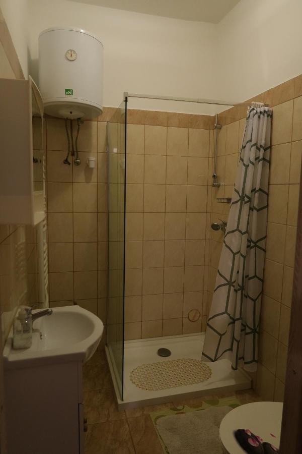 Eva Apartman Szigetvár 外观 照片