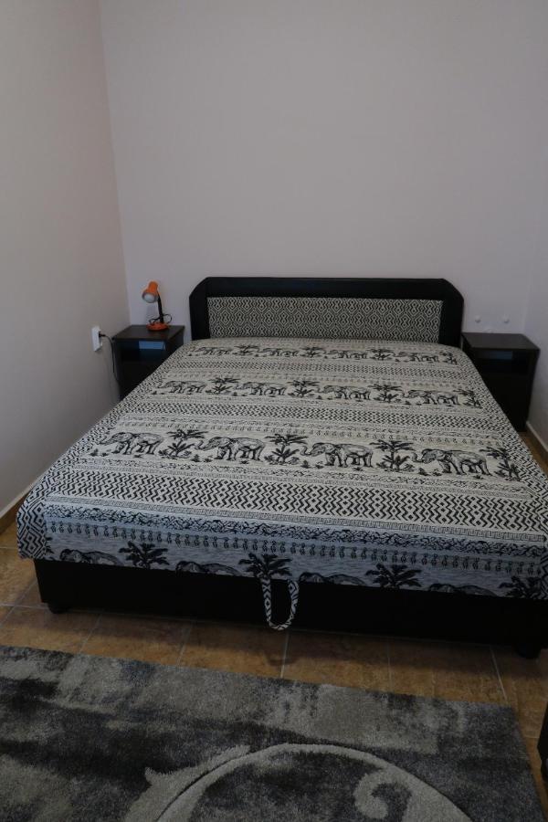 Eva Apartman Szigetvár 外观 照片