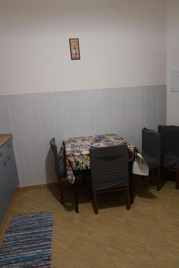 Eva Apartman Szigetvár 外观 照片